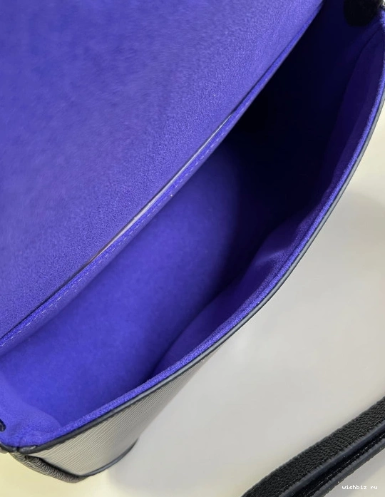 WIS LOUIS VUITTON BUCI 1114